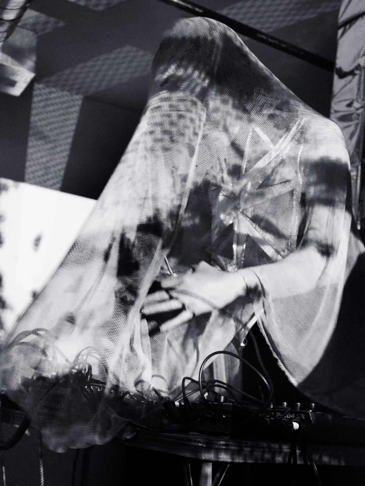 SUZY POLING